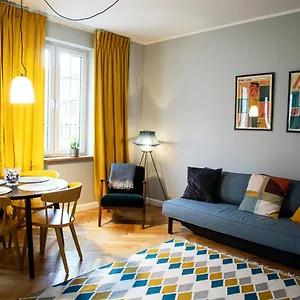 Maya's Flats & 40 - Kolodziejska Old Town Apartment